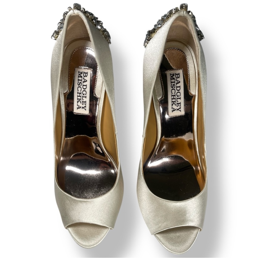 Badgley Mischka Kiara Platform Pump Ivory Size 6 - Picture 4 of 9